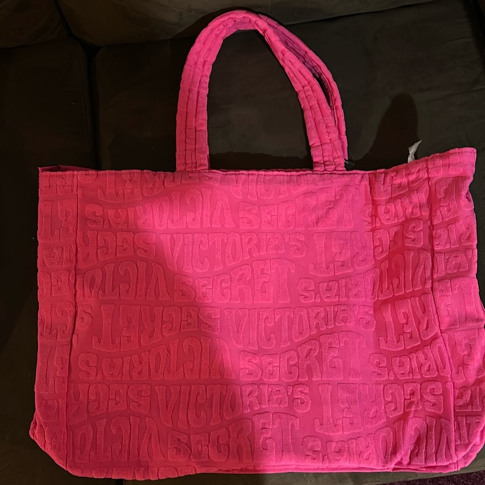 Victoria’s Secret bright pink tote